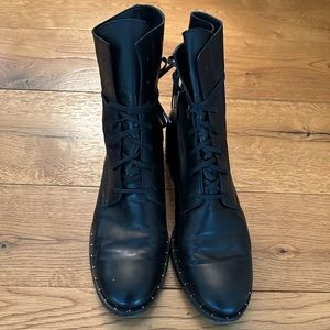 Freda Salvador Alanis